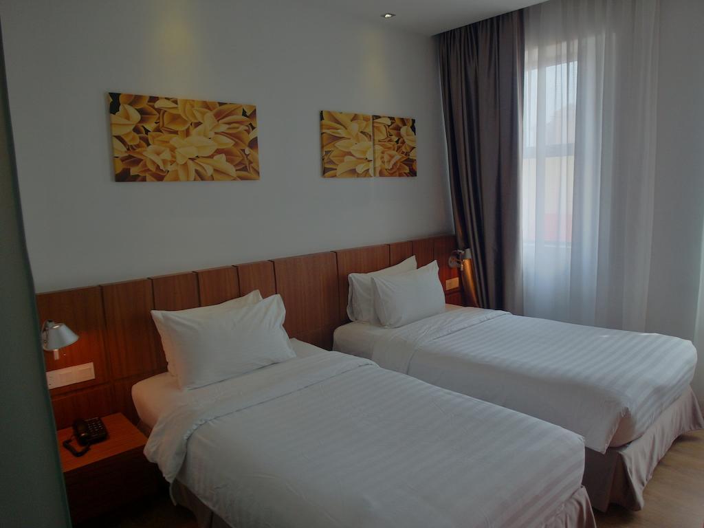 Deluxe Twin Room,71860106:JPEG